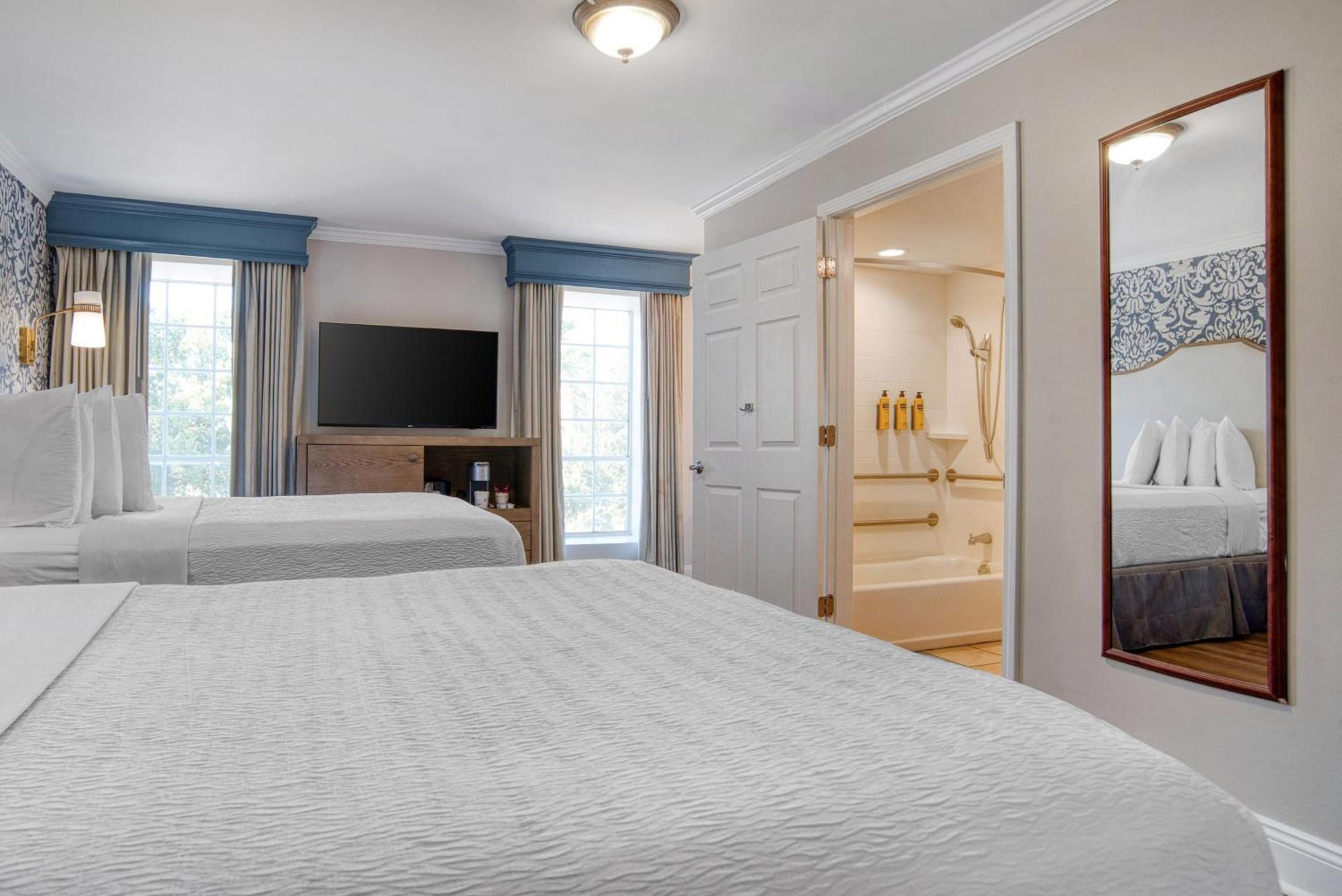 Double Room Two Double Beds Accessible